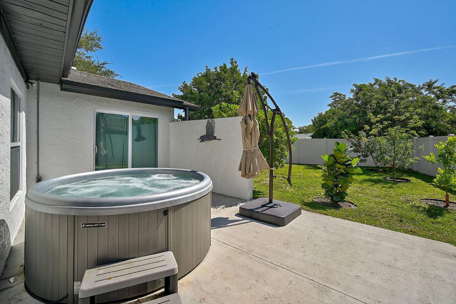 Tranquil Breeze Villa Bradenton Exterior photo